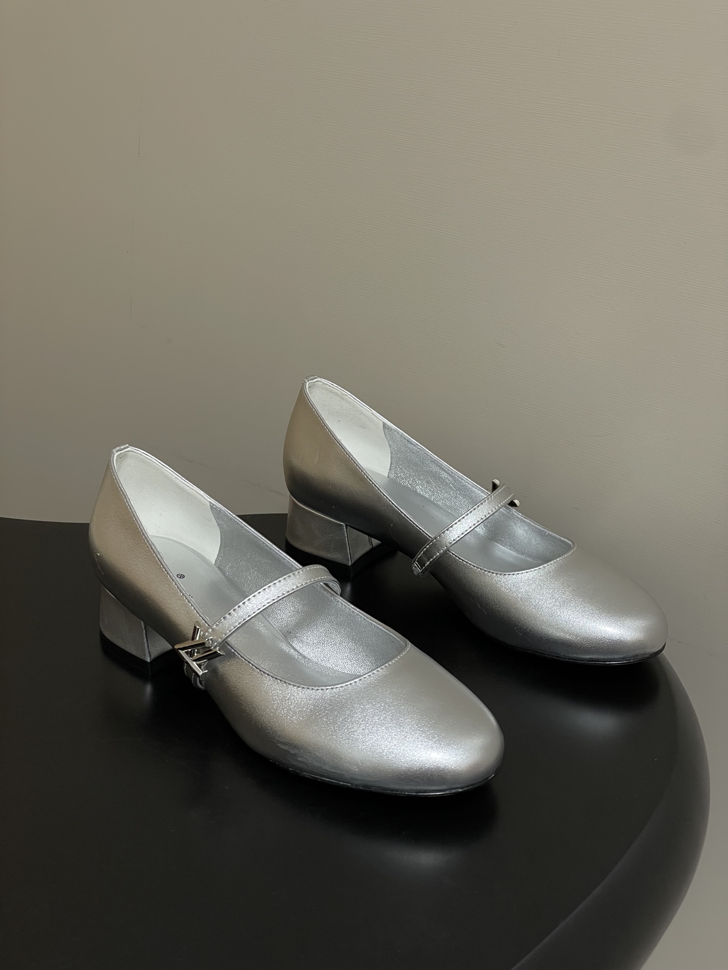 Women's high heels